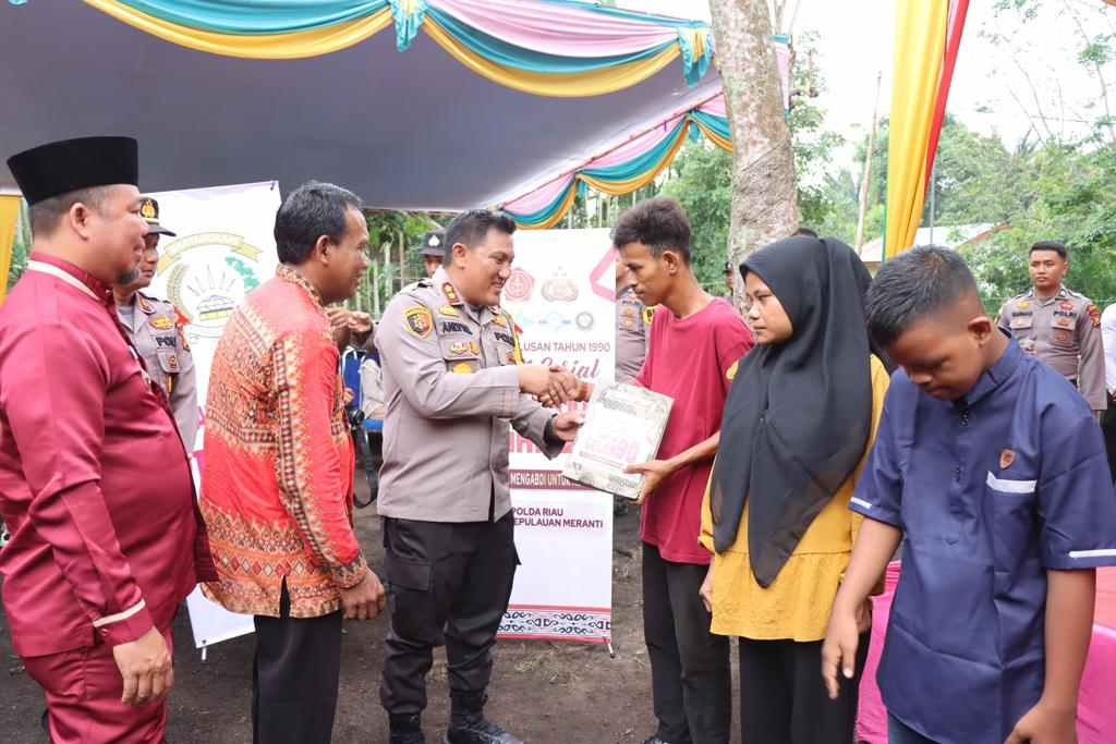 Wujud Polri Peduli Dunia Pendidikan, Kapolres Andi Yul Kunjungi SLB Sekar Meranti